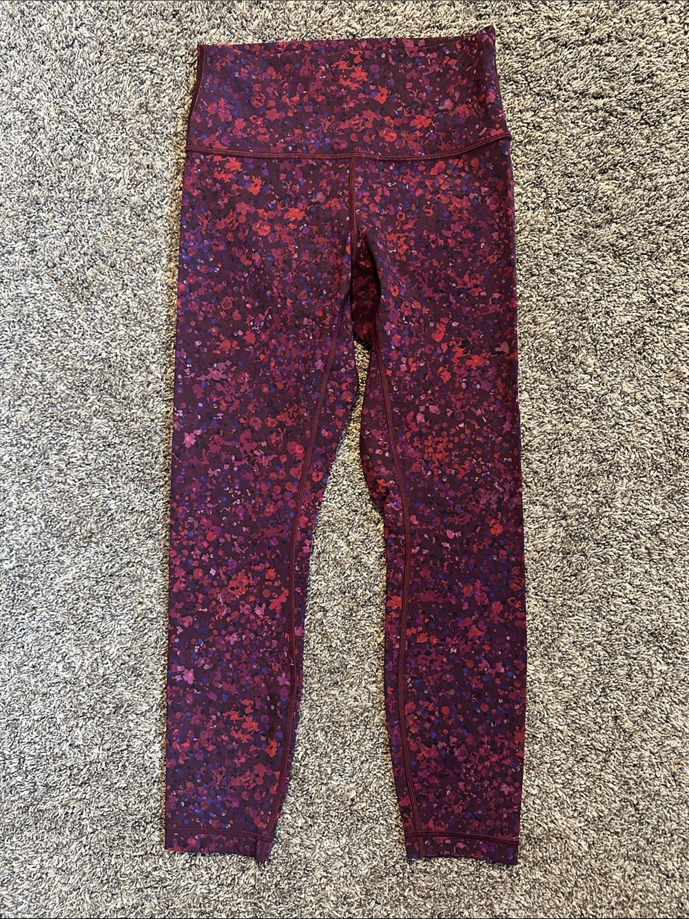 lululemon athletica cropped Burgundy Floral Pattern Leggings